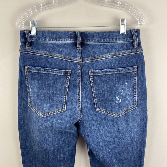 Cabi Womens Button Fly Destructed Straight Jeans Size 8 Distressed Denim - Picture 13 of 15